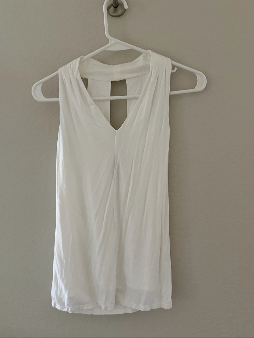 White House Black Market White Sleeveless V-Neck Tank